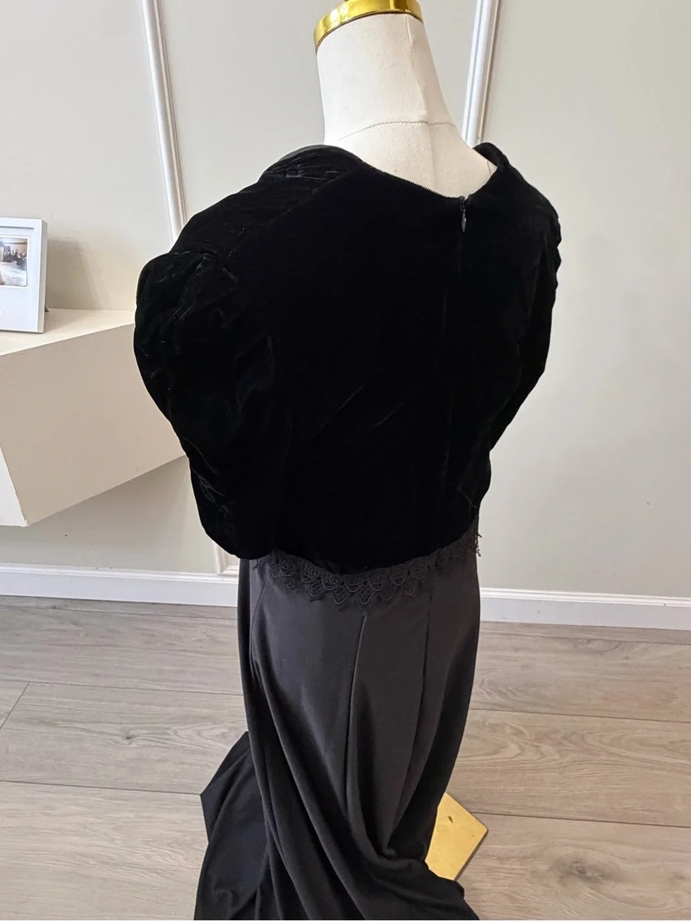 Elegant Black Velvet Maxi Skirt with Fringe Waist